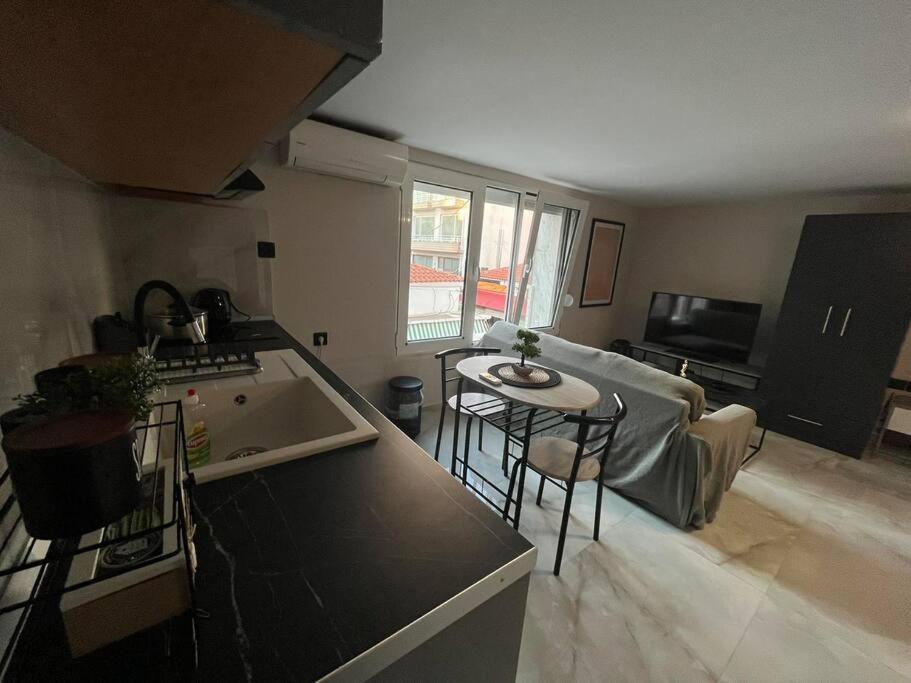 Cozy Studio In Alexandroupolis Εξωτερικό φωτογραφία